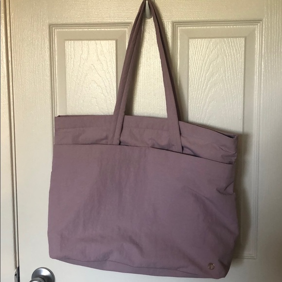lululemon athletica Handbags - Lululemon On My Level Tote Large